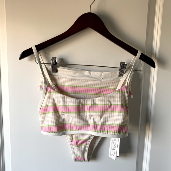 L*Space set! Gemma top & Frenchi bottom bikini set - Picture 6 of 6